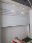Tapparella avvolgibile bi pieghevole automatica per porta da garage in alluminio contemporanea