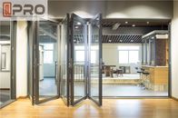Le porte pieganti di vetro di alluminio dell'isolamento termico raddoppiano le porte pieganti lustrate della fisarmonica dei divisori delle porte pieganti